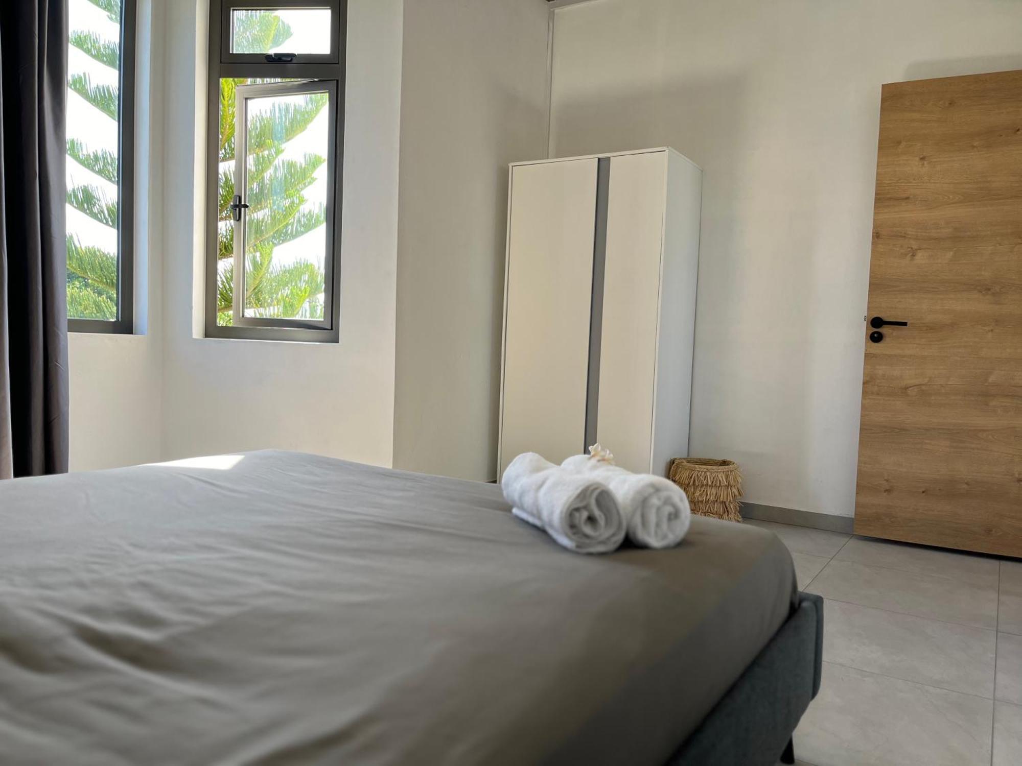 Cosy 2 Bedrooms Apts In Pereybere -Seasons Break Apartment Pereybere Beach Esterno foto
